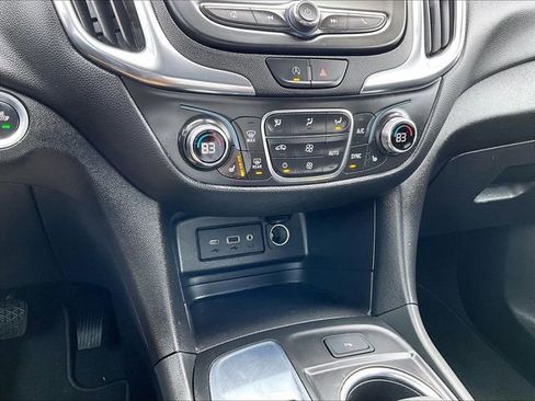 Used 2023 Chevrolet Equinox LT image 23