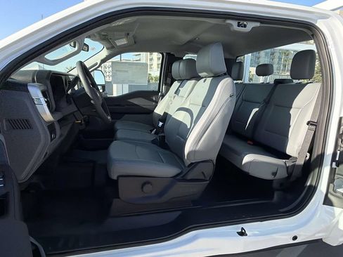 New 2026 Ford F250 XL w/ XL Chrome Package RWD image 19