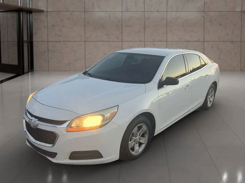 Used 2016 Chevrolet Malibu LS image 3