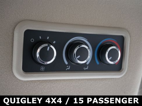 Used 2024 Chevrolet Express 3500 LT w/ LT Preferred Equipment Group image 22