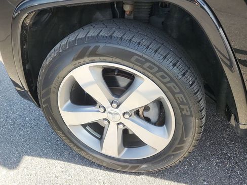 Used 2014 Jeep Grand Cherokee Overland image 20