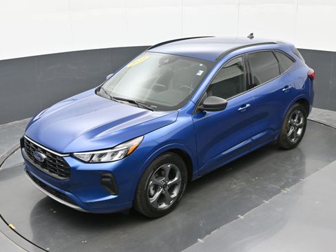 Used 2023 Ford Escape ST-Line image 36