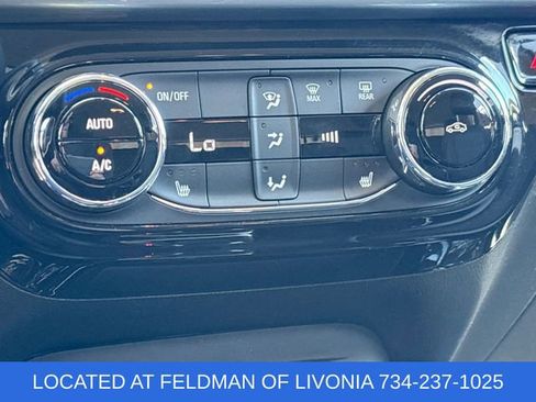 Certified 2024 Chevrolet Trax LT w/ Driver Confidence Package FWD image 17