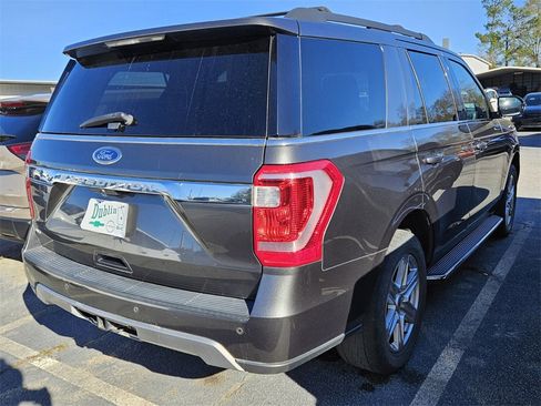 Used 2021 Ford Expedition XLT image 14
