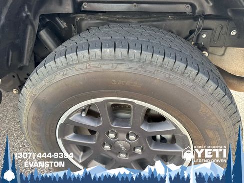 Used 2022 Jeep Gladiator Overland w/ Popular Equipment Package image 19