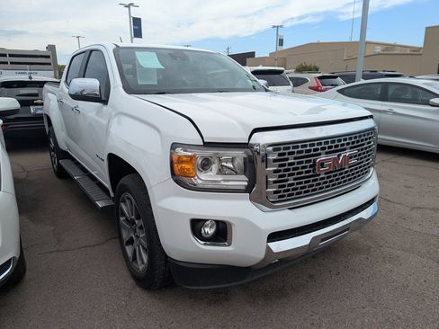 Used 2020 GMC Canyon Denali RWD image 2