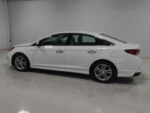 Used 2018 Hyundai Sonata Limited w/ Limited Ultimate Package 03 FWD image 3