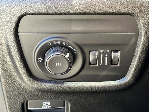 Certified 2021 Jeep Grand Cherokee L Limited image 27