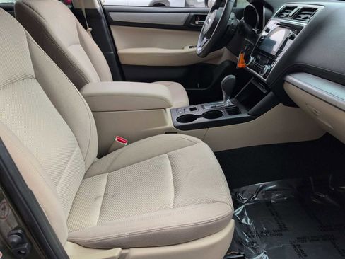 Used 2018 Subaru Outback 2.5i Premium image 21