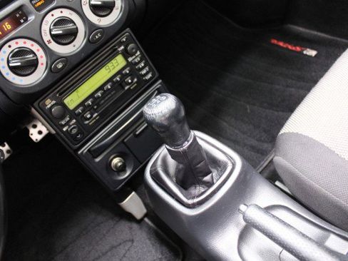 Used 2001 Toyota MR2 image 26
