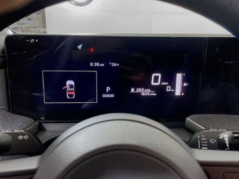 Certified 2025 Nissan Kicks SV image 10