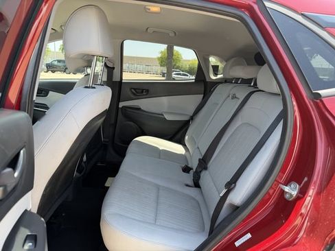Used 2023 Hyundai Kona SEL FWD image 25