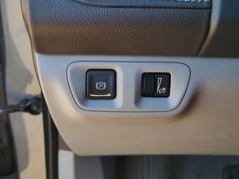 Used 2020 GMC Acadia SLT image 27