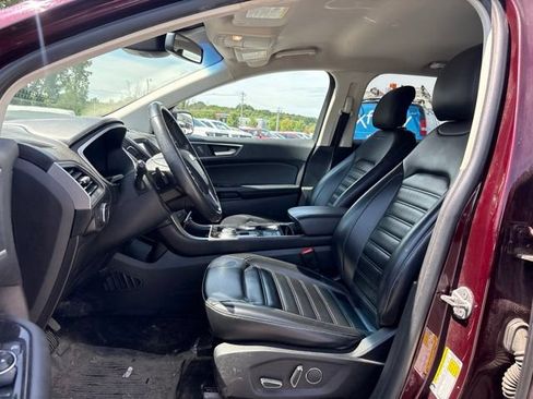 Used 2019 Ford Edge SEL w/ Equipment Group 201A AWD/4WD image 4