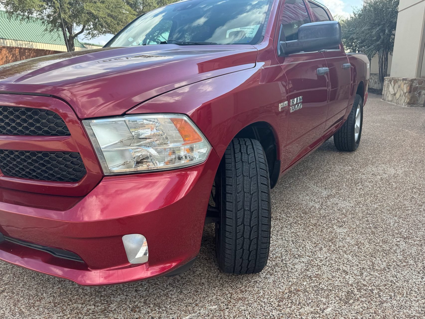 Used 2014 RAM 1500 Express RWD image 3