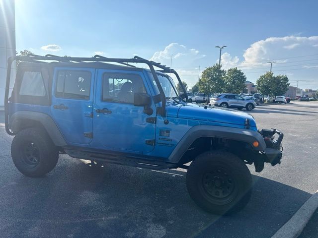 Used 2015 Jeep Wrangler Unlimited Sport w/ Connectivity Group AWD/4WD image 10