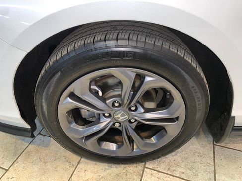 Used 2023 Honda Accord EX image 17