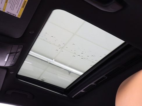 Used 2023 Mercedes-Benz GLC 300 4MATIC Coupe image 21