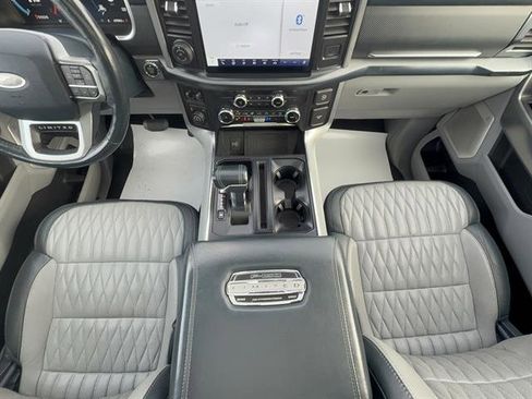 Used 2022 Ford F150 Limited image 20
