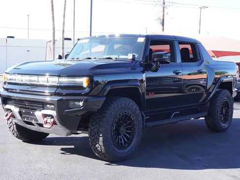 New 2025 GMC Hummer EV 3X w/ LPO, Illumination Package image 4