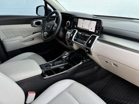 Used 2023 Kia Sorento SX FWD image 19