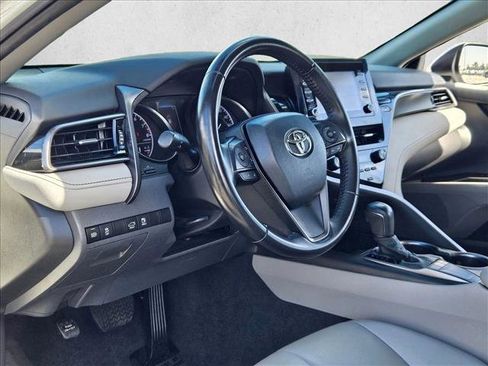 Used 2022 Toyota Camry SE FWD image 10
