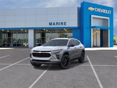 New 2026 Chevrolet Trax LT w/ Driver Confidence Package image 8