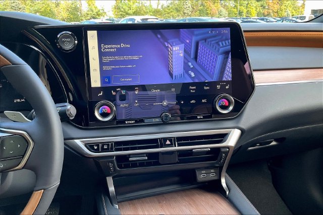 New 2026 Lexus RX 350h AWD/4WD image 7