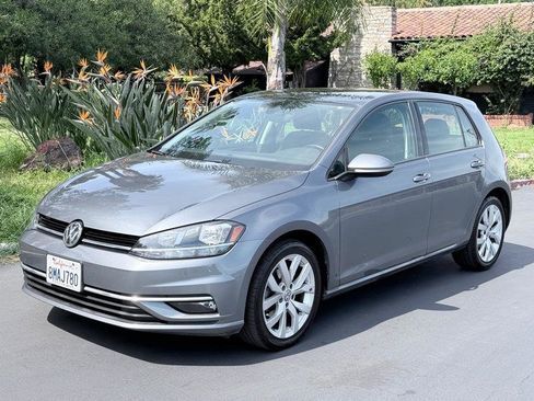 Used 2019 Volkswagen Golf SE w/ Driver Assistance Package image 1