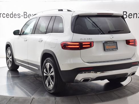 Certified 2025 Mercedes-Benz GLB 250 image 4