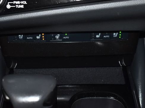 Used 2024 Lexus ES 350 w/ Premium Package image 20