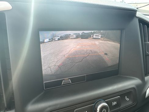 Used 2024 GMC Terrain SLE image 26