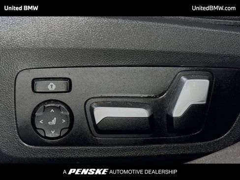 Used 2019 BMW 330i Sedan w/ Convenience Package image 4