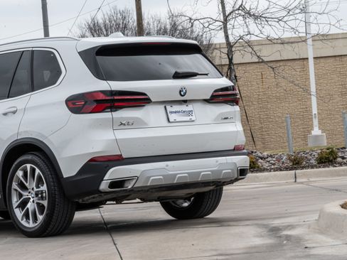 Certified 2025 BMW X5 xDrive40i w/ Premium Package image 6
