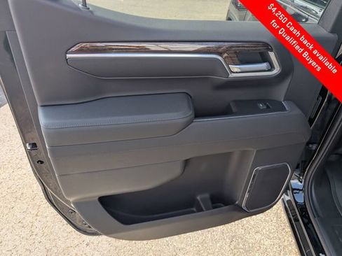 New 2026 GMC Sierra 1500 SLE AWD/4WD image 12