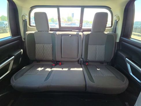 Used 2021 Nissan Titan SV w/ SV Convenience Package AWD/4WD image 26