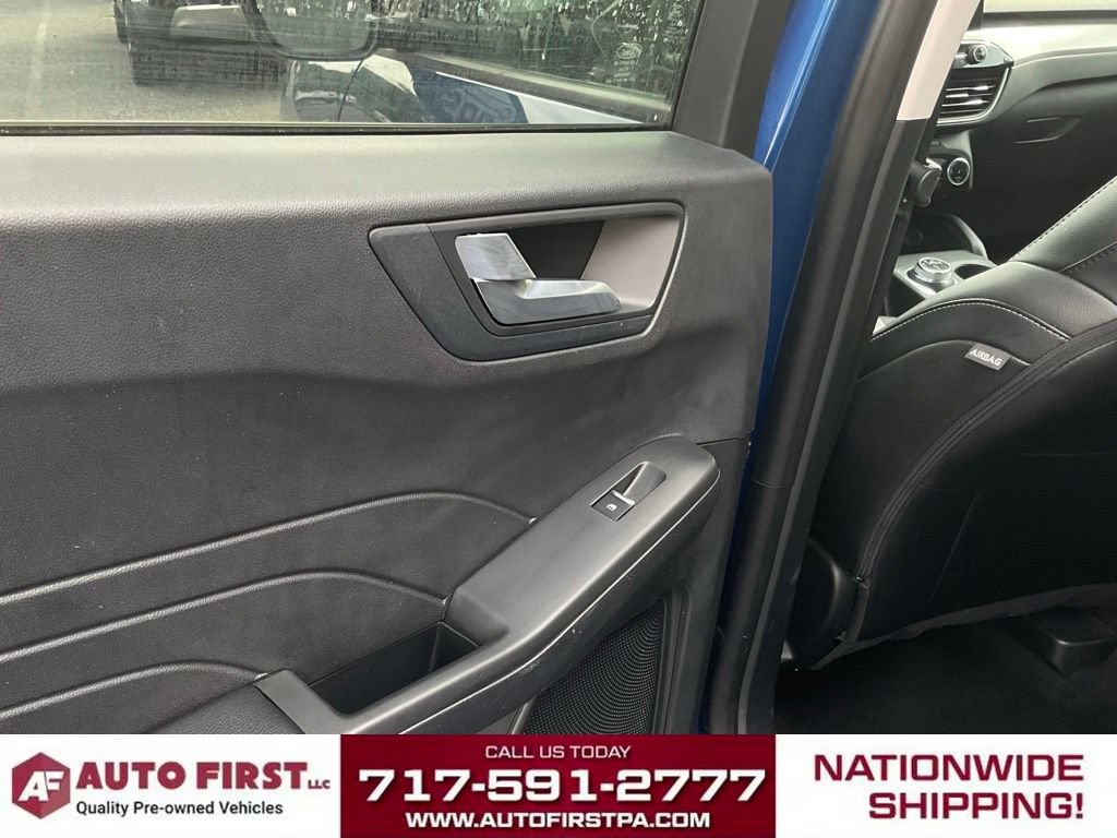 Used 2022 Ford Escape SEL AWD/4WD image 10