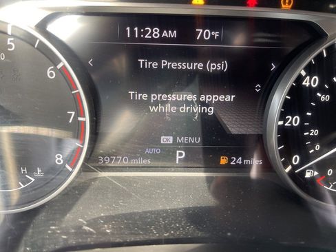 Used 2021 Nissan Rogue SV image 11