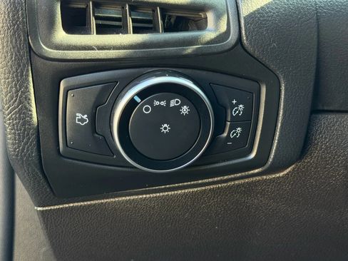 Used 2017 Ford Focus S image 15