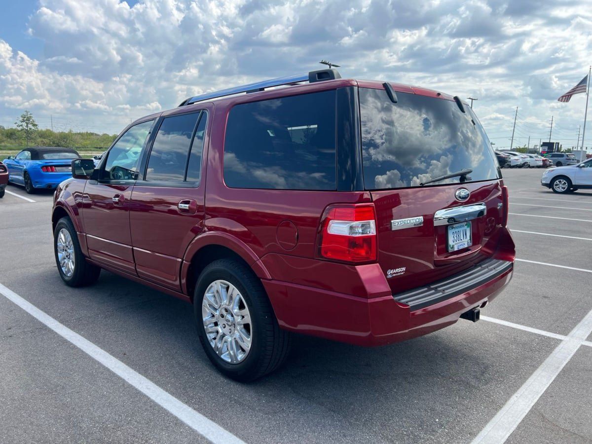 Used 2014 Ford Expedition Limited w/ Equipment Group 301A AWD/4WD image 4