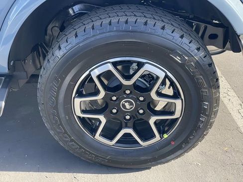 New 2025 Ford Bronco Outer Banks image 32