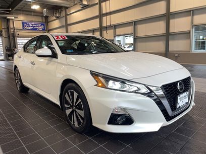 Used 2020 Nissan Altima 2.5 SV