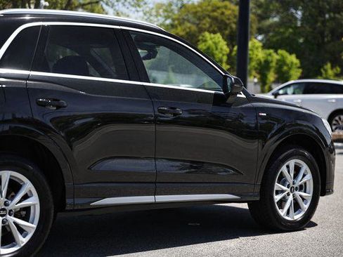 Certified 2025 Audi Q3 2.0T Premium w/ Convenience Package image 7