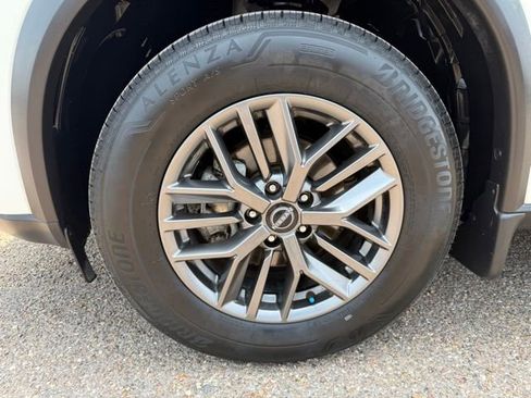 Certified 2023 Nissan Rogue S FWD image 29