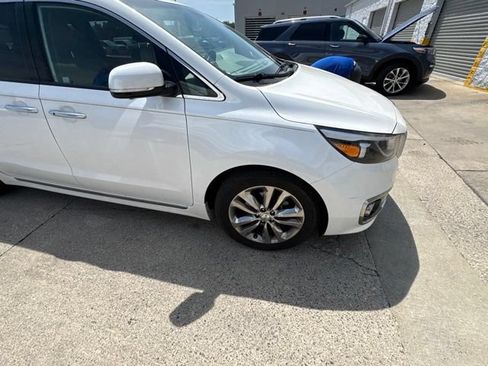 Used 2018 Kia Sedona SX Limited FWD image 24