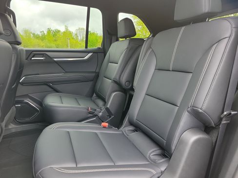 New 2025 GMC Acadia Elevation w/ Elevation Premium Package image 27