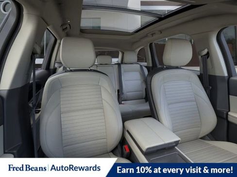New 2026 Lincoln Nautilus Reserve AWD/4WD image 11