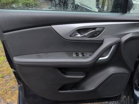 Used 2020 Chevrolet Blazer LT image 13