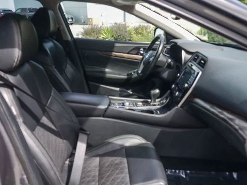 Used 2018 Nissan Maxima Platinum image 16