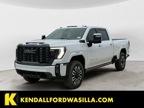 Used 2024 GMC Sierra 2500 Denali Ultimate image 1